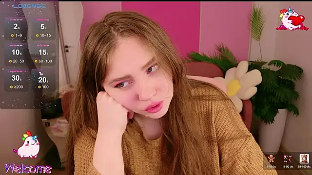 Snapshot of Moon__Bunny chatting on February 6, 12:30 pm Moon Bunny online show from February 6, 12:30 pm