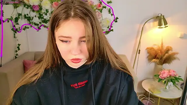 Snapshot of Moon__Bunny chatting on February 26, 12:26 pm Moon Bunny online show from February 26, 12:26 pm