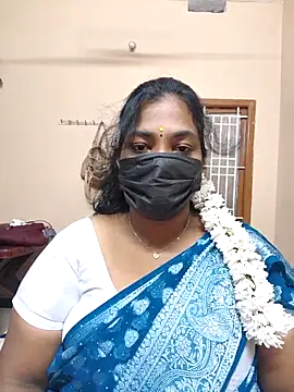 Snapshot of Tamil_Mithra chatting on November 5, 11:54 am Tamil Mithra online show from November 5, 11:54 am