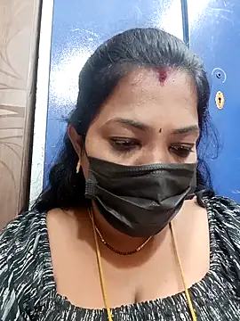 Snapshot of Tamil_Mithra chatting on December 17, 4:29 am Tamil Mithra online show from December 17, 4:29 am