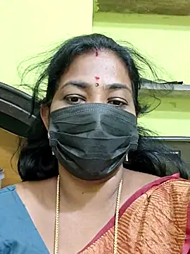 Snapshot of Tamil_Mithra chatting on February 13, 7:48 am Tamil Mithra online show from February 13, 7:48 am