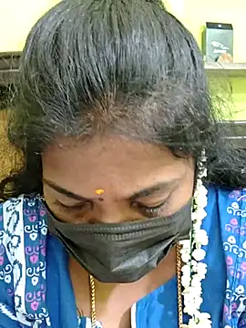 Snapshot of Tamil_Mithra chatting on February 26, 7:18 am Tamil Mithra online show from February 26, 7:18 am