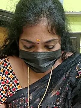 Snapshot of Tamil_Mithra chatting on February 27, 7:41 am Tamil Mithra online show from February 27, 7:41 am