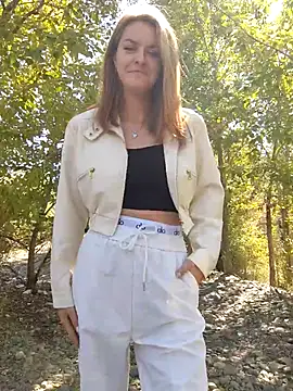 YOOUR EVAA online show from September 14, 6:01 am