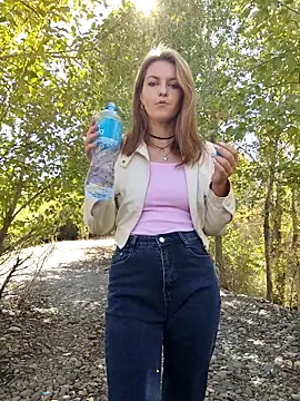 YOOUR EVAA online show from September 15, 4:56 am