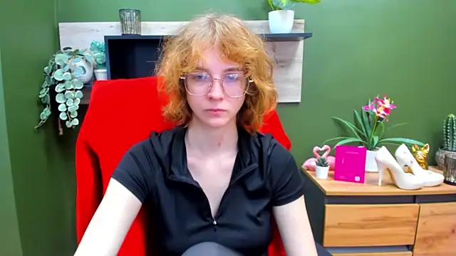 juicyPenny online show from November 4, 7:29 am