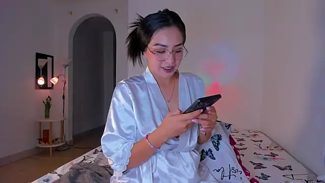 latingabby online show from September 15, 8:42 pm