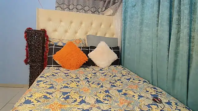 Violettx25 online show from November 18, 8:24 pm