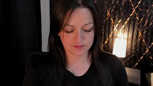 Snapshot of 4ngel_greey chatting on October 13, 9:48 pm 4ngel greey online show from October 13, 9:48 pm