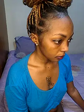 Petite Barbiee online show from September 15, 10:21 pm