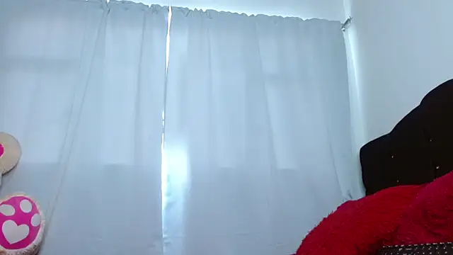 Charlothe Wright online show from October 24, 6:04 pm