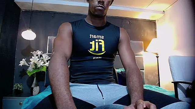 blackbignude online show from November 15, 1:36 am