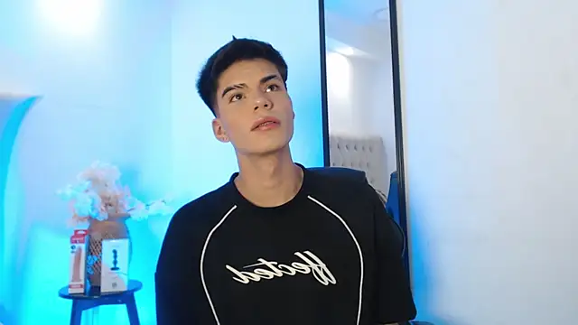 Dulcey  online show from September 29, 4:39 am