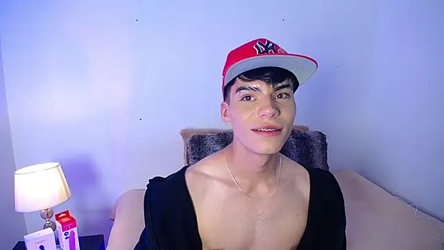 Dulcey  online show from October 3, 4:20 am