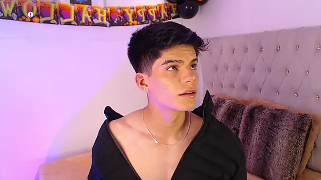 Dulcey  online show from October 7, 4:20 am