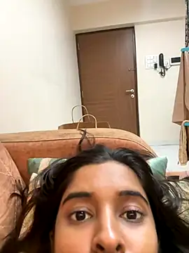 desitease online show from November 4, 6:18 pm