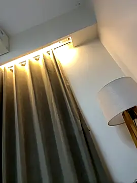 desitease online show from December 15, 8:35 pm