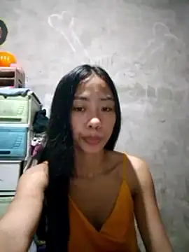 SweetMissPinay18 online show from June 4, 3:51 pm