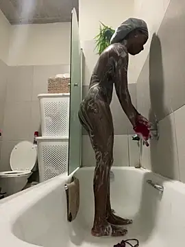 Snapshot of prettydollyy chatting on February 25, 8:40 pm prettydollyy online show from February 25, 8:40 pm