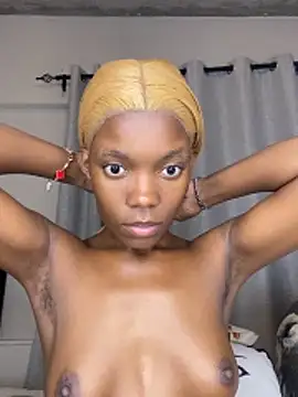 prettydollyy online show from March 26, 5:07 pm