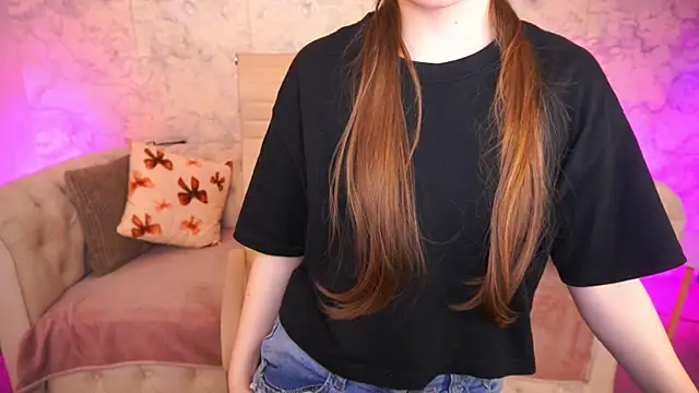 ArrinaWairr online show from May 22, 7:15 am
