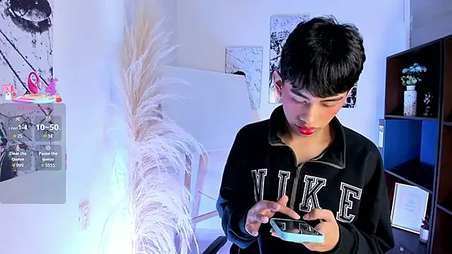 Jim twink online show from November 25, 7:47 pm