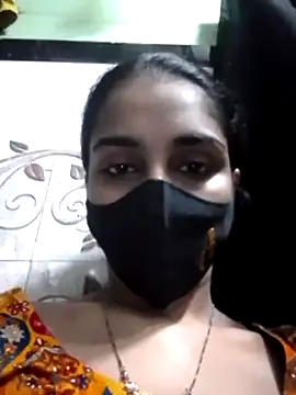 Zoya G online show from October 15, 9:15 pm