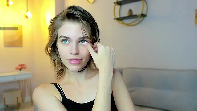 EleneButton online show from September 9, 1:38 am