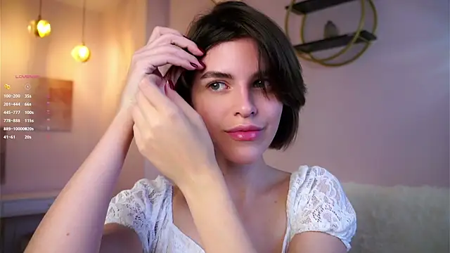 EleneButton online show from September 27, 1:10 am