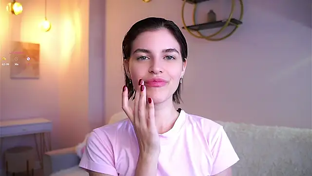 EleneButton online show from September 28, 1:33 am