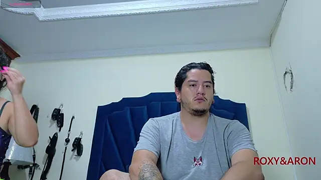 RoxyandAron2 online show from May 14, 11:28 am