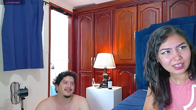 RoxyandAron2 online show from May 31, 2:02 pm