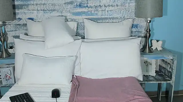 Snapshot of Jess555 chatting on June 6, 12:54 pm Jess555 online show from June 6, 12:54 pm