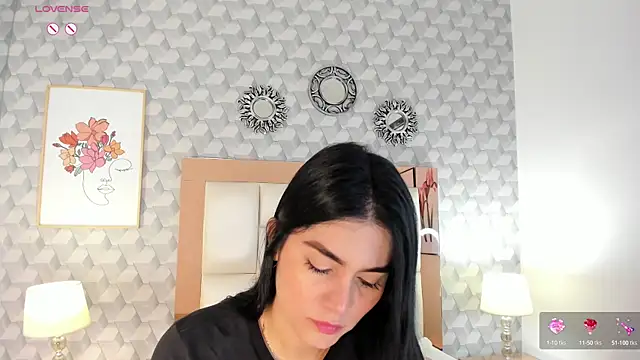 Snapshot of Sasha__sims__ chatting on September 19, 11:55 am Sasha sims online show from September 19, 11:55 am