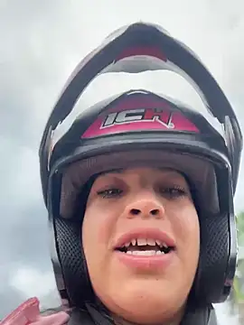 JuanitaMore01 online show from March 30, 8:21 pm