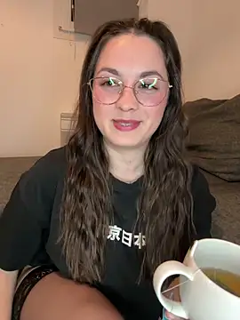 liloush   online show from March 23, 10:03 pm