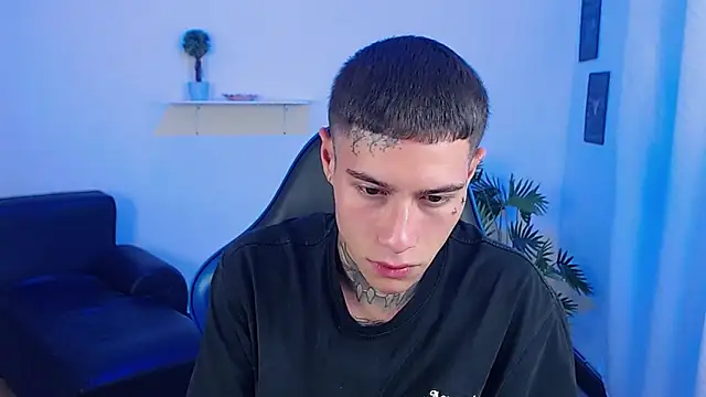 setthomas online show from February 4, 10:15 pm