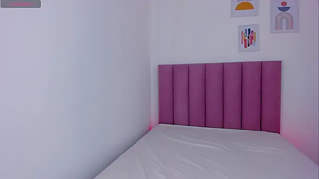 Snapshot of Tina_curly chatting on February 27, 11:32 am Tina curly online show from February 27, 11:32 am