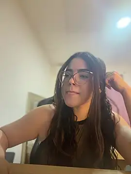 Valentina2390 online show from July 11, 2:14 am