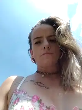 Snapshot of CassA-Nova chatting on November 12, 8:37 am CassA-Nova online show from November 12, 8:37 am