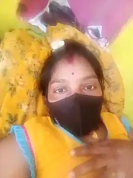 Snapshot of Samiya-143 chatting on July 13, 11:24 am Samiya-143 online show from July 13, 11:24 am