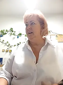 TerezaVelvet online show from September 23, 5:10 am