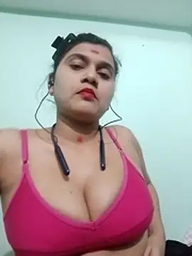 Kavya-Tiwari online show from December 16, 9:03 am