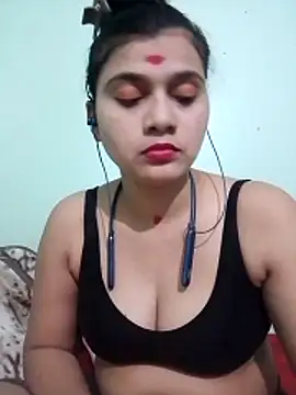 Snapshot of Kavya-Tiwari chatting on June 2, 5:15 pm Kavya-Tiwari online show from June 2, 5:15 pm