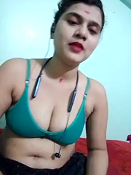 Snapshot of Kavya-Tiwari chatting on June 18, 6:01 pm Kavya-Tiwari online show from June 18, 6:01 pm