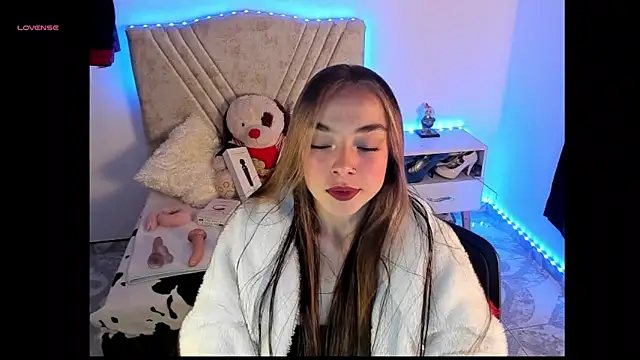 Mia Victoria22 online show from April 15, 2:07 am