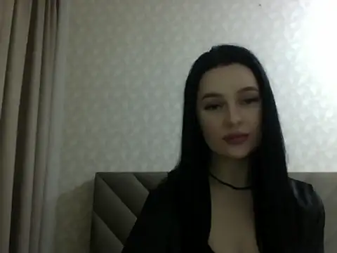 Snapshot of Lulii24 chatting on February 8, 11:19 pm Lulii24 online show from February 8, 11:19 pm