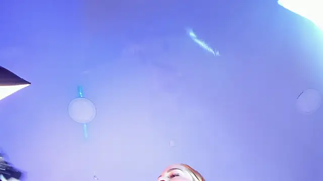 MadisonAnngel online show from January 7, 8:11 pm