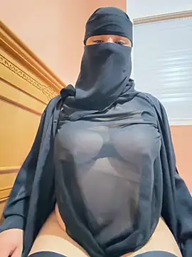 Snapshot of _Laiali_ chatting on September 15, 12:27 pm Laiali online show from September 15, 12:27 pm