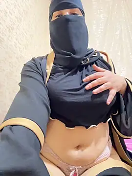  Laiali  online show from November 6, 11:44 am